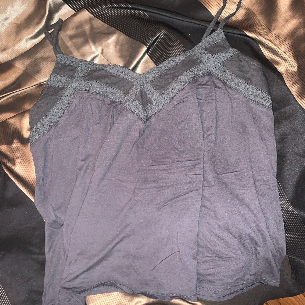 DAmerican Eagle Outfitters top